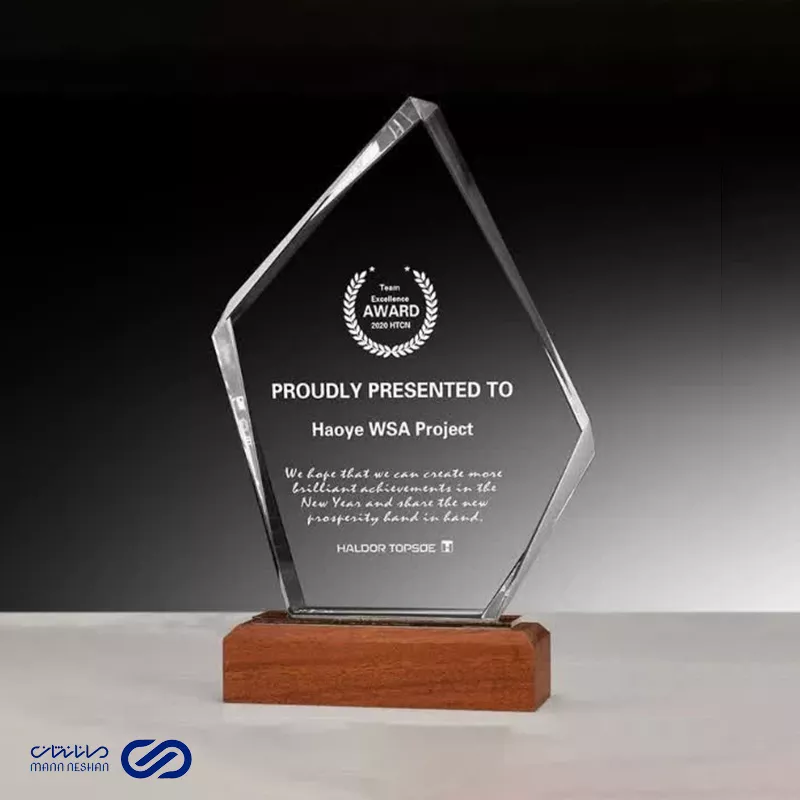 مانانشان 42 تندیس پلکسی آماده کد T1