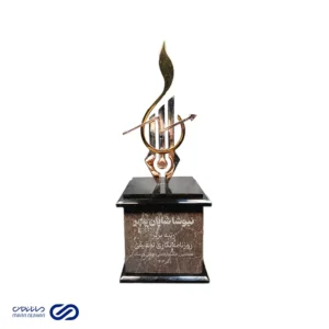 تندیس قدردانی رتبه برتر روزنامه نگاری تحقیقی